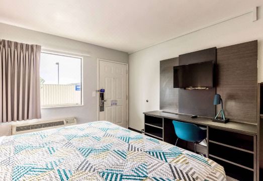 모텔 6 칼스바드 이스트 썸네일