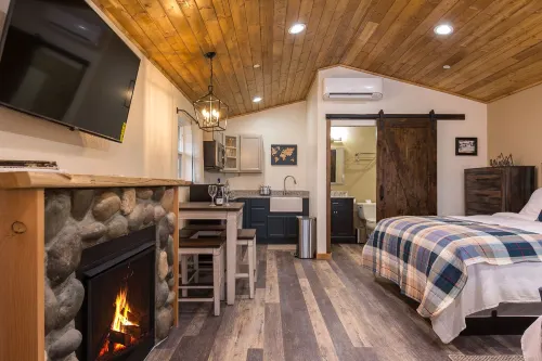 Woodland Inns Hotels in Clallam County