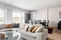 Spacious and sunlit seaside flat Hotels in Alimos