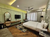 THE BLU PEARL Hotels in Gwalior