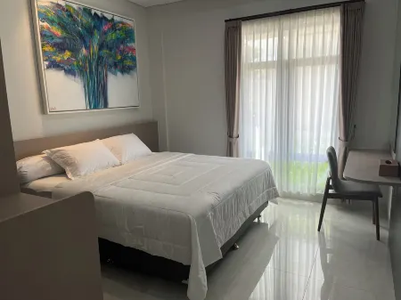 Aruna Kalasan Отели рядом с достопримечательностью «Sari Temple»