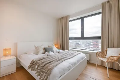 Huswell - Apartment with Beautiful View of Antwerp