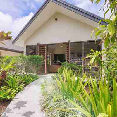 Mangoes Resort Hotel Exterior
