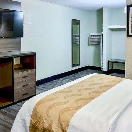 Quality Inn & Suites Airport