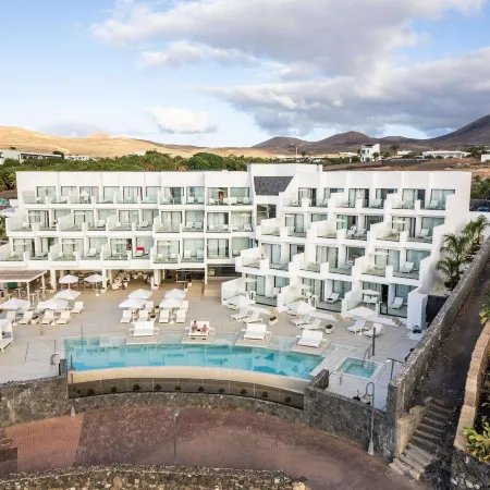 Royal Marina Suites Boutique Hotel