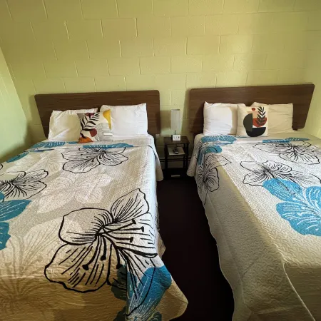 Midtown Inn & Suites