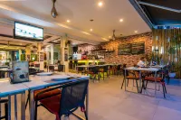 Hallo Patong Hotel - breakfast