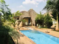 Golden Hills Lodge - Parkplatz