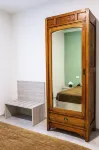 2-Bed Apt with Stunning Lake Como Views & Terrace