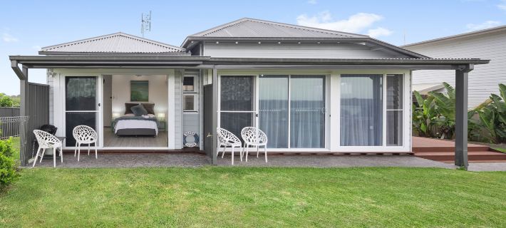 Studio on Morgo over Looking the Ocean and Rivers Hotels in Bellingen