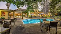 Hotel Numbi & Garden Suites - Pool