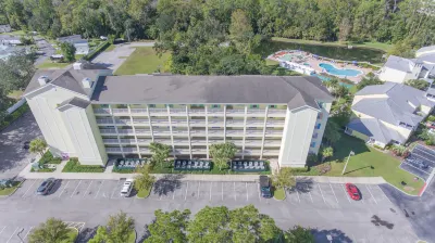 Barefoot Suite Hotel di Kissimmee