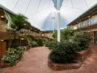 Mayfair Plaza Motel and Apartments Hotels in Sandy Bay