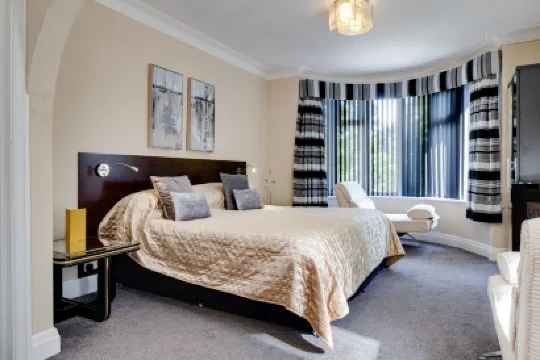 Park Manor Hotel