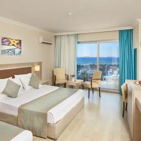 Narcia Resort Side - Ultra All Inclusive Отели рядом с достопримечательностью «Кумкой»