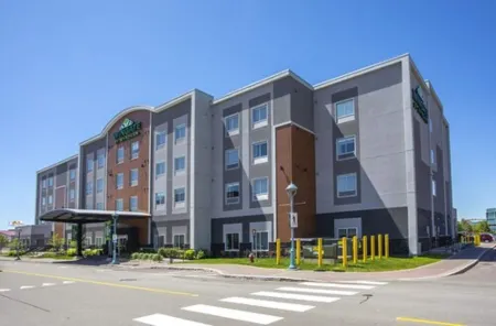Wingate by Wyndham Dieppe Moncton Отели рядом со станцией Залізнична станція Монктон
