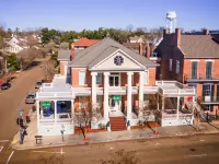 The Guest House Historic Mansion Hotels in Natchez
