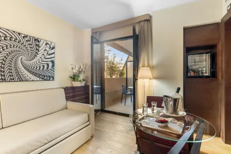 아트 호텔 나비글리