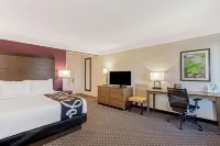 La Quinta Inn & Suites by Wyndham Panama City のホテル