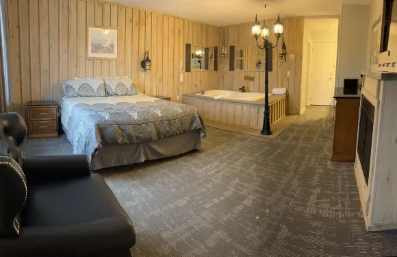 假日樂園酒店與套房