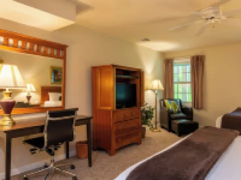 The Bethel Resort & Suites Hotels in Bethel