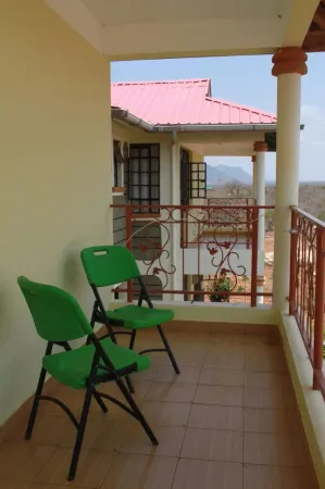 Desa Homes Отели в г. Тсаво