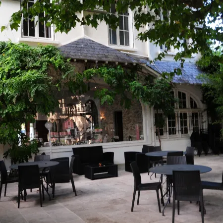 Hotel Restaurant Pavillon Bleu