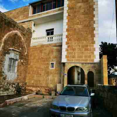 Apartment Near Lady of the Sea & Phoenician Wall Hotel Exterior