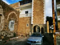 Apartment Near Lady of the Sea & Phoenician Wall Hotels in Kfarhollos