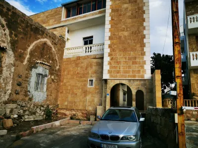 Apartment Near Lady of the Sea & Phoenician Wall Hotels near Botrys,statue of sponge diver