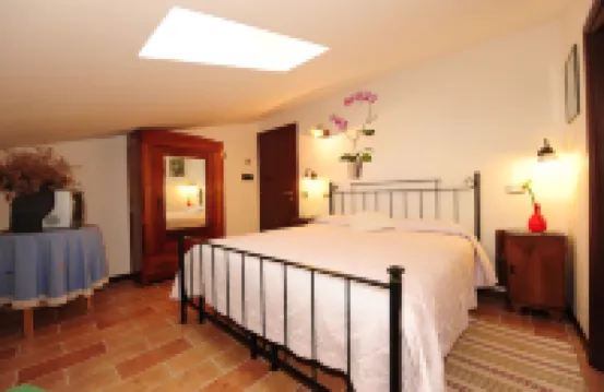 เชรา อูนาโวลตา บีแอนด์บี