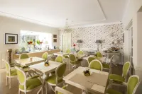 Solar Sampaio e Melo Hotels in Marialva