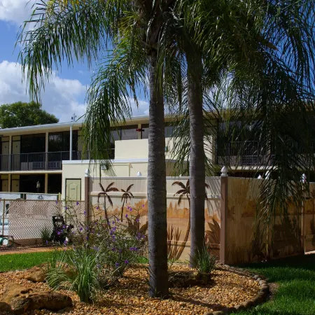At Home Inn - Fort Pierce