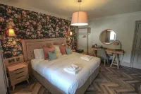 The Pooley Bridge Inn Hotels in Hutton