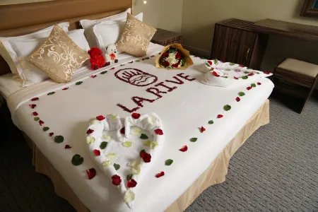 La Rive Hotels & Suites