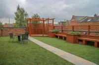 Oscar Lodge Hotels near Weston Favell Shopping Centre
