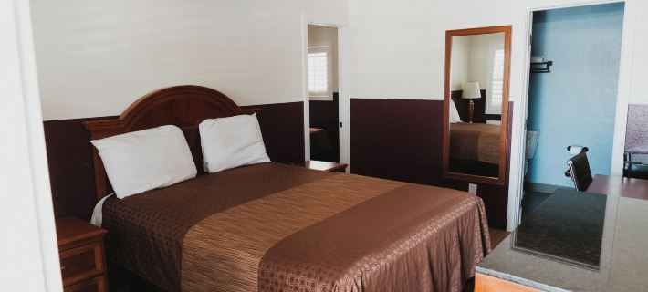 โรงแรมปาโซ โรเบิลส์ ไวน์คันทรีอินน์ โรงแรมในพาโซโรเบิล