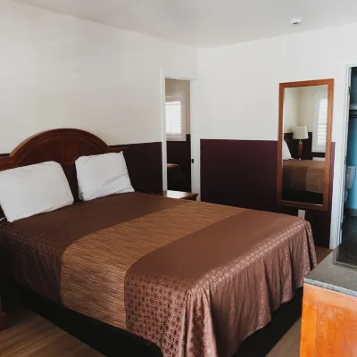 Hotel Paso Robles Wine Country Hotels near Salinas River