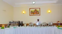 Five To Five Hotel - breakfast