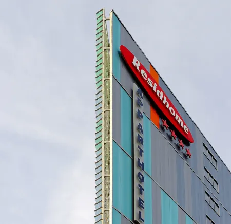 Residhome Nantes Berges de La Loire Отели рядом с достопримечательностью «Audencia Bachelors»