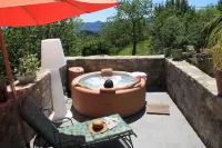 La Demeure des Maitres Hotel di Mercuer