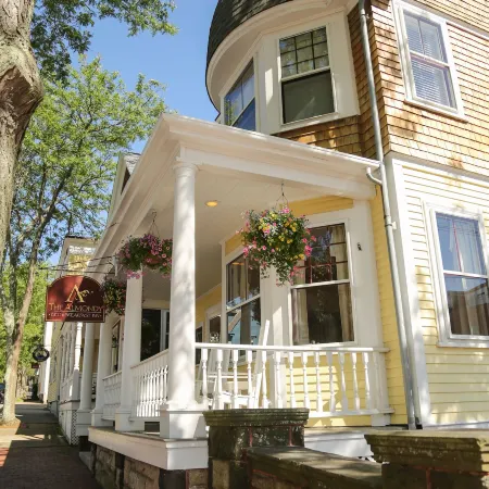 Almondy Inn