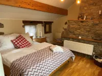 Armidale Cottages B&B Hotels in Broughton