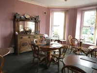 Isallt Guesthouse - 3 ดาว
