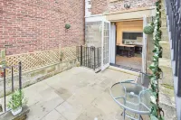 主持人住宿騎士撤退