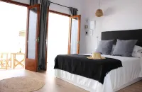 Hotel Boutique Ses 5 Claus - navette aéroport