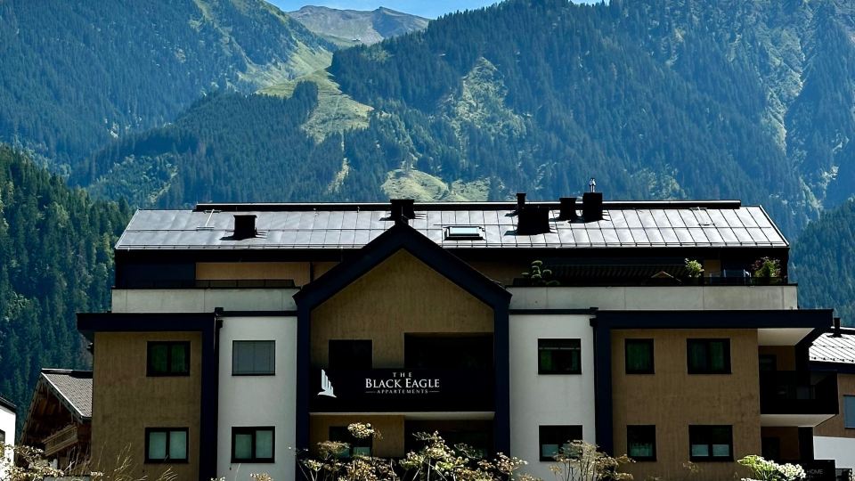 Black Eagle Luxury Appartements