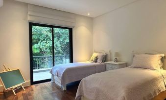 Mans o 6 Suites Riviera