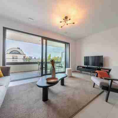 Halternative Residence Renaissance Rooms