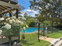 Golden Heritage Accommodation - Pools